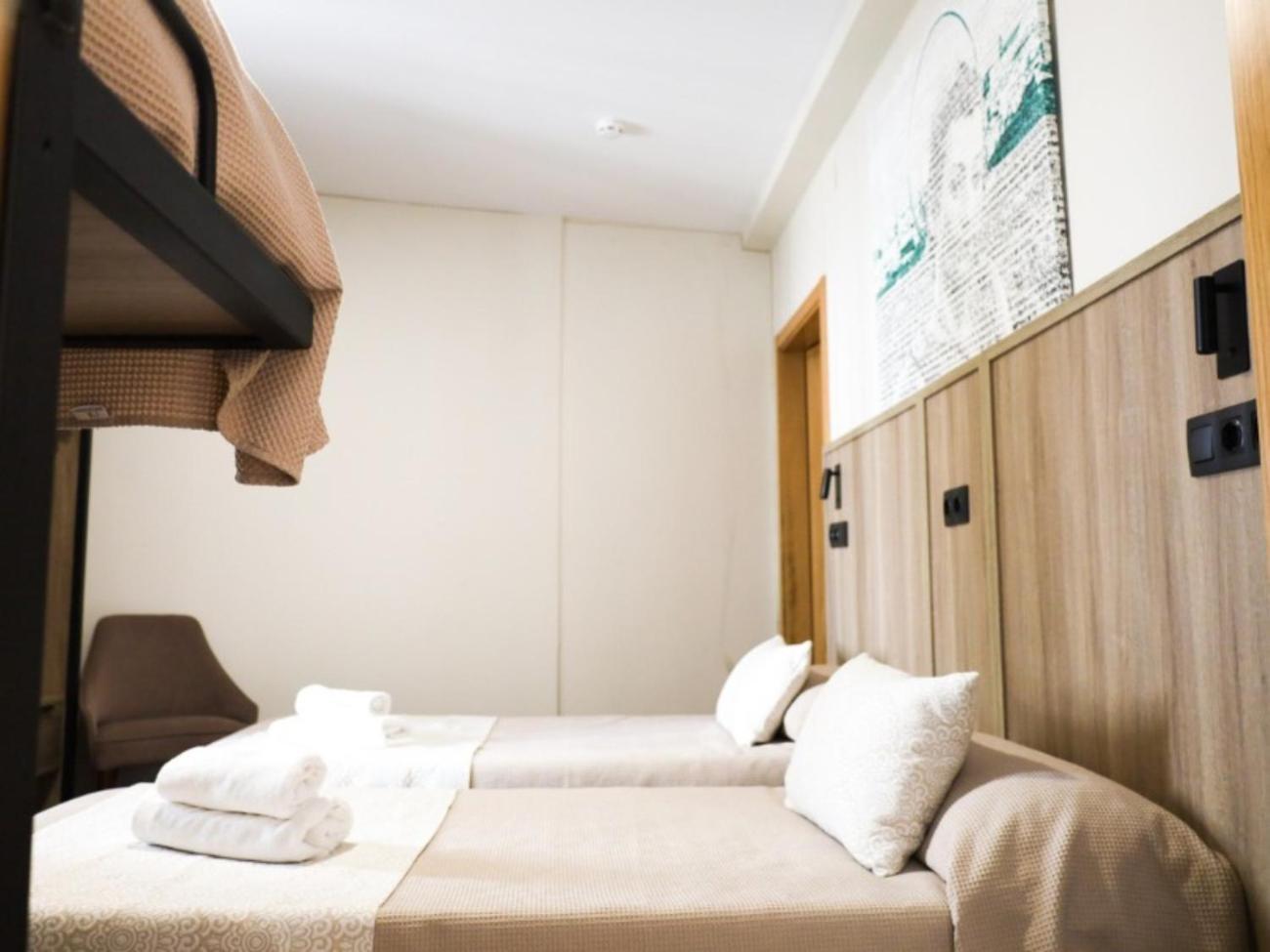 Hospedium Dlj Hostal Tematico Desde La Juderia Arjona ภายนอก รูปภาพ