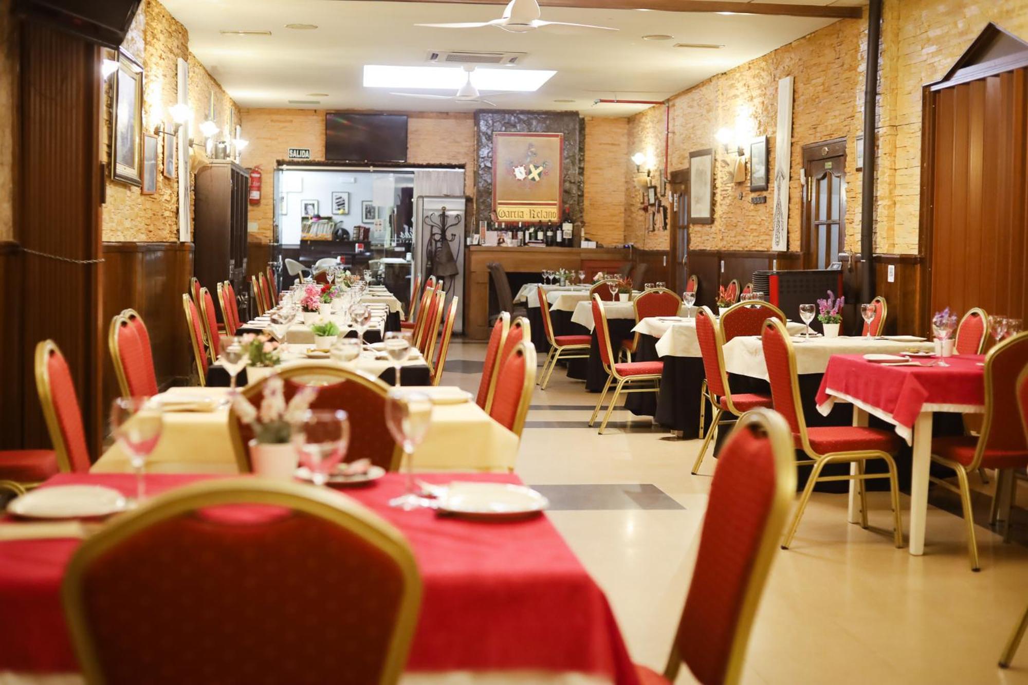 Hospedium Dlj Hostal Tematico Desde La Juderia Arjona ภายนอก รูปภาพ