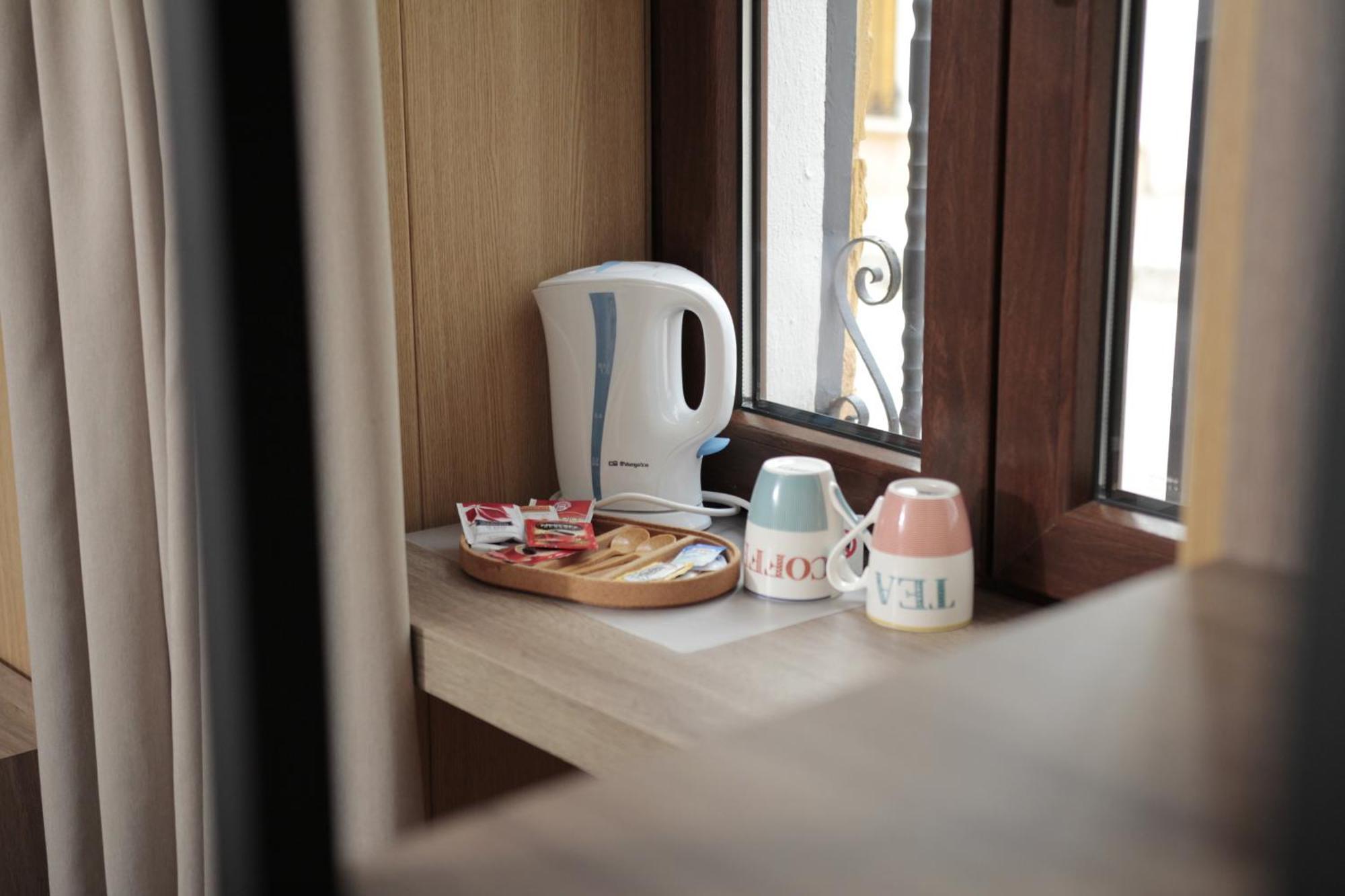 Hospedium Dlj Hostal Tematico Desde La Juderia Arjona ภายนอก รูปภาพ