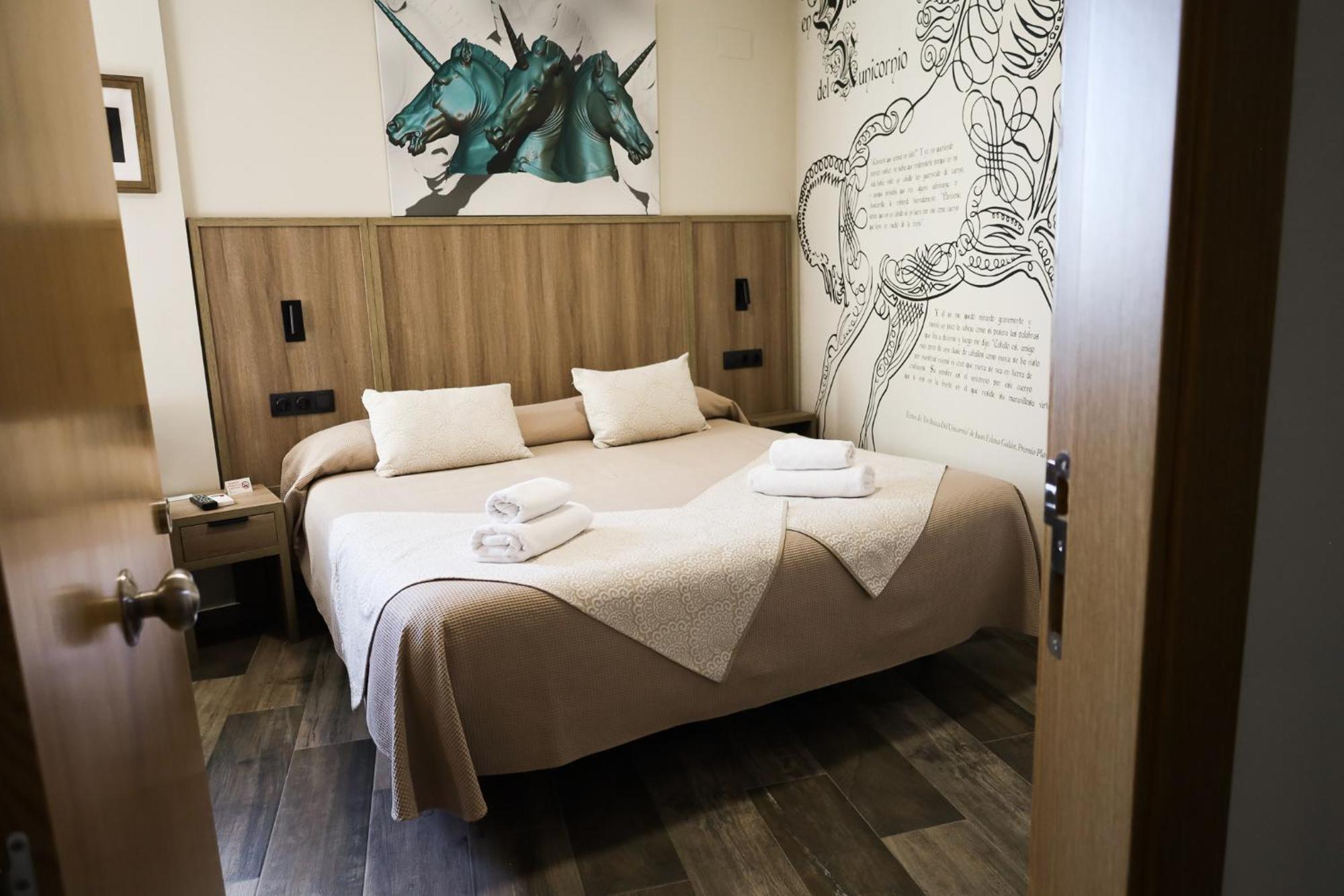 Hospedium Dlj Hostal Tematico Desde La Juderia Arjona ภายนอก รูปภาพ